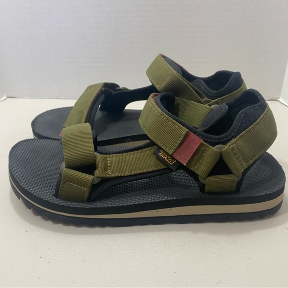 Teva Velcro Sandals Green Black Hike Trek Outdoors Comfy Cushion Athletic Size 9 - Picture 1 of 10